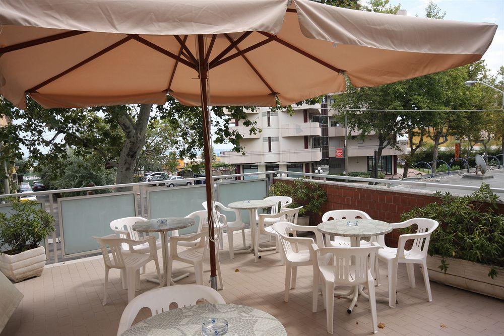 Hotel Sole Mio Rimini Eksteriør billede