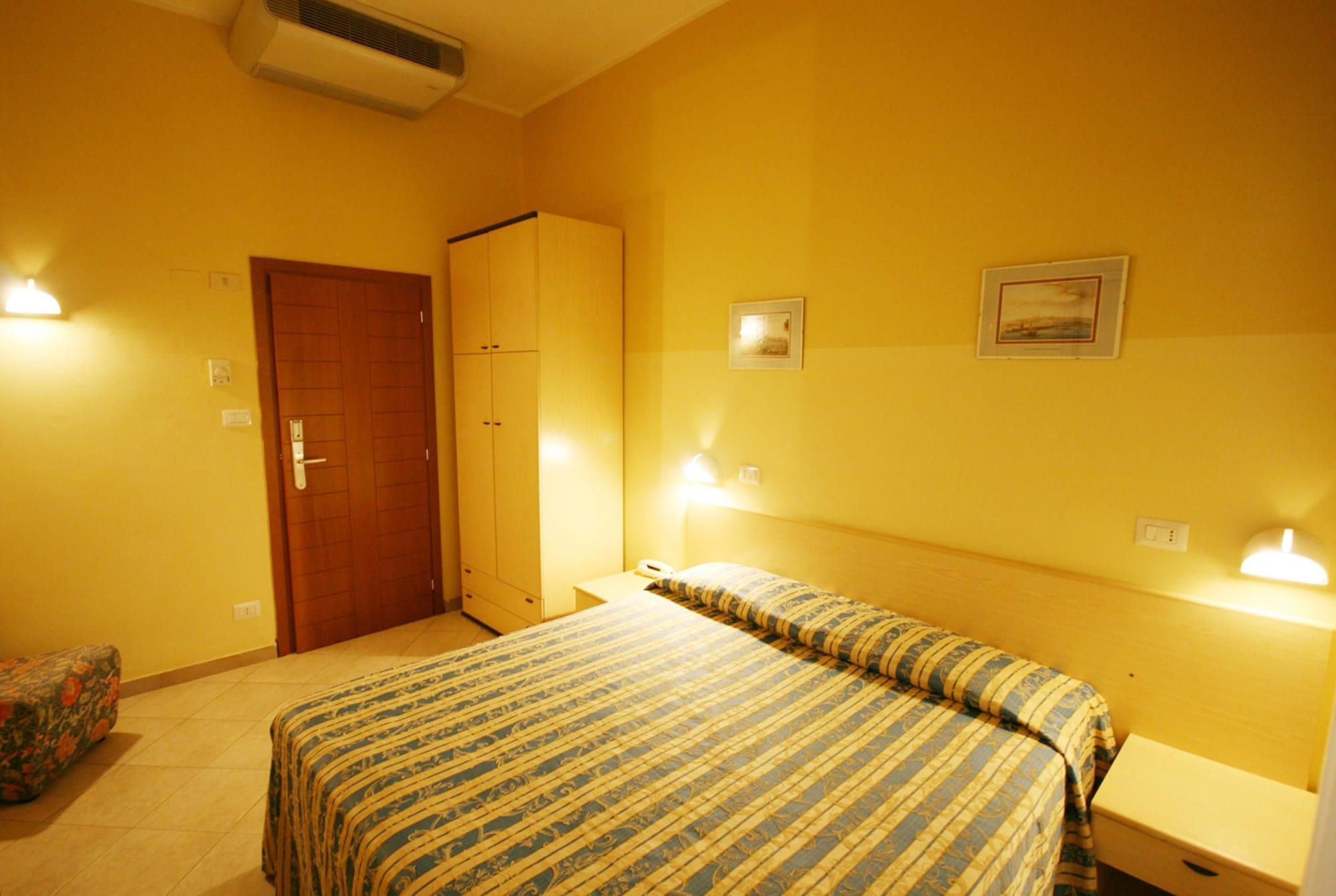 Hotel Sole Mio Rimini Eksteriør billede