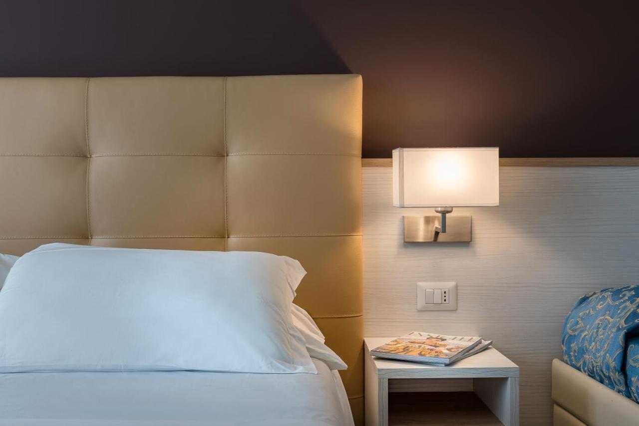 Hotel Sole Mio Rimini Eksteriør billede