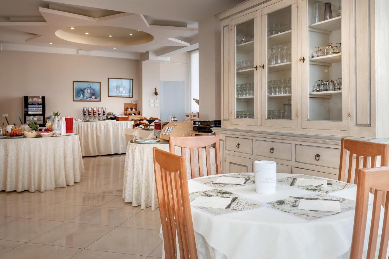 Hotel Sole Mio Rimini Eksteriør billede